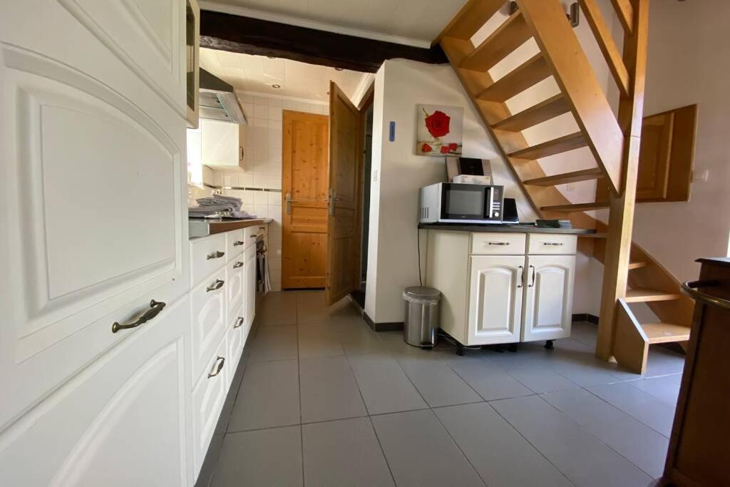 La Petite Maison Bienne-lez-Happart Екстериор снимка
